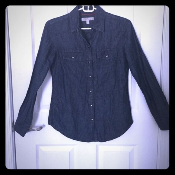 Banana Republic Denim Button Up. - Picture 1 of 4